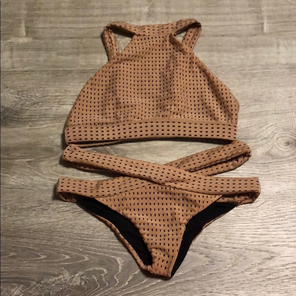 Acacia Sand Mesh Set